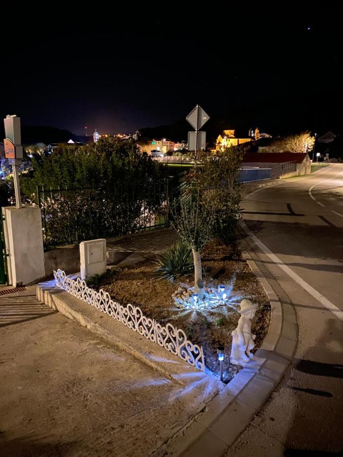 Casa Erceg Amor Vincit Omnia Skradin Luaran gambar